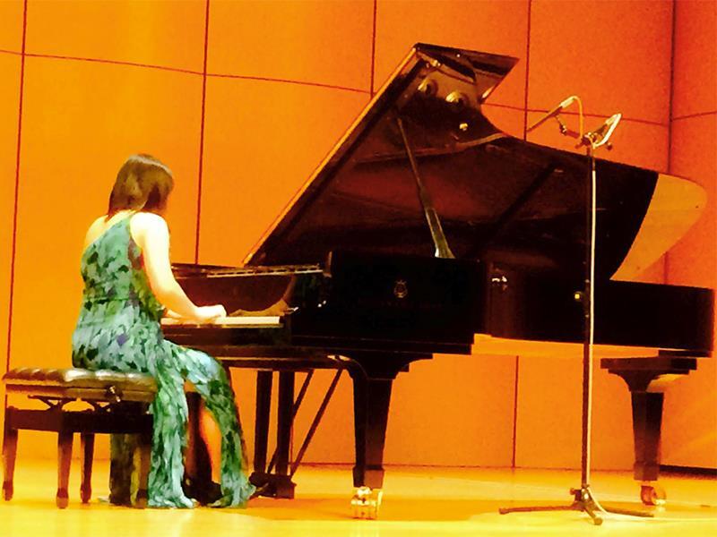 「良師在嶺東數媒」，絕對音感陳子雲教授以鋼琴演奏專業引領影視、動畫與遊戲音樂創作新世代圖片